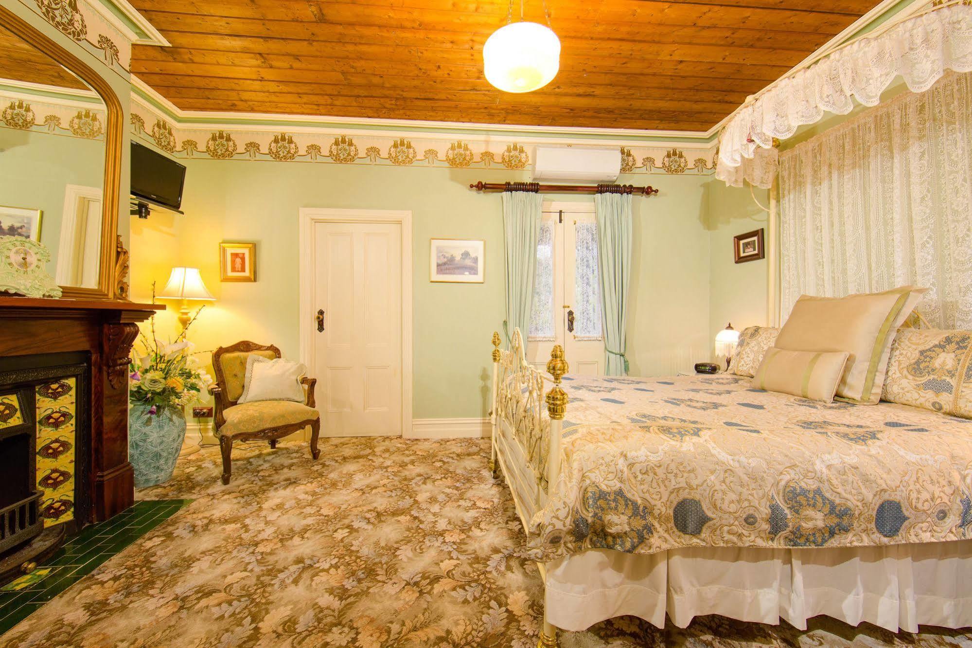 Barnsley House Bed And Breakfast Beechworth Eksteriør billede