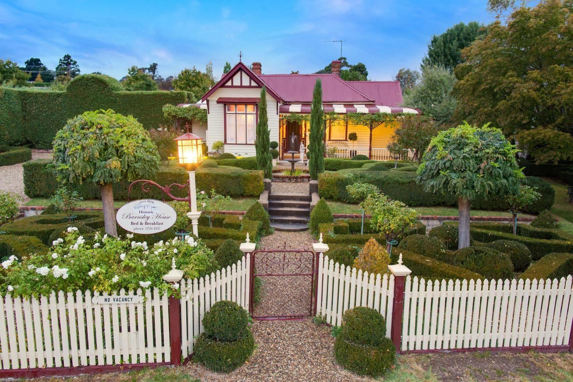 Barnsley House Bed And Breakfast Beechworth Eksteriør billede